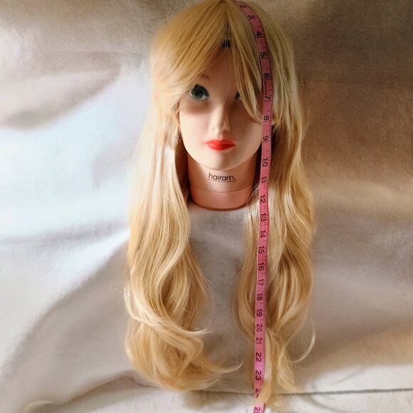 NWOT: New Long Curly Wig 70CM Light Blonde Color - Picture 6 of 8